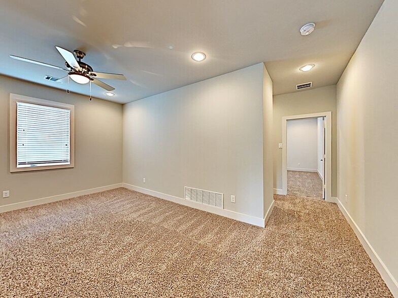 Building Photo - 326 Wimberly St