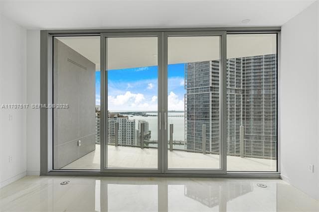 Building Photo - 300 Biscayne Boulevard Way