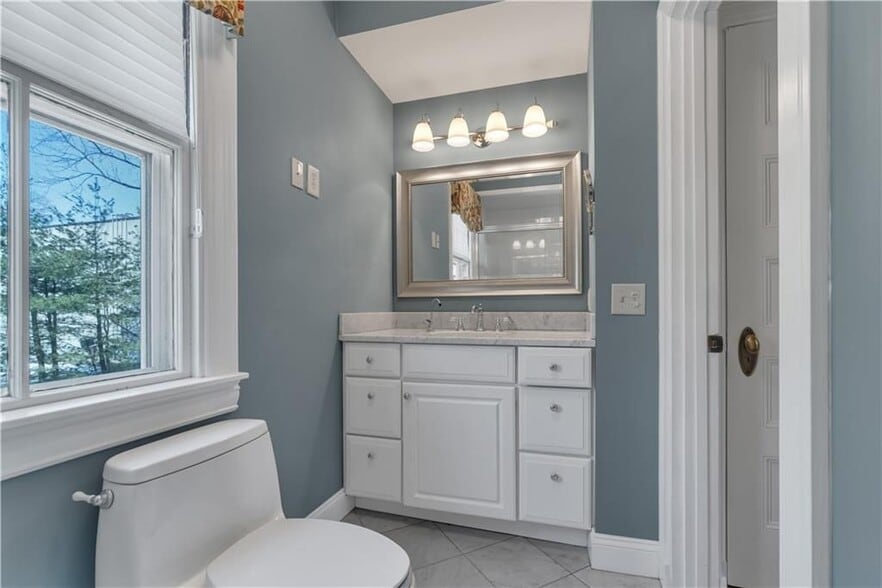 Building Photo - 98 Butler Ave