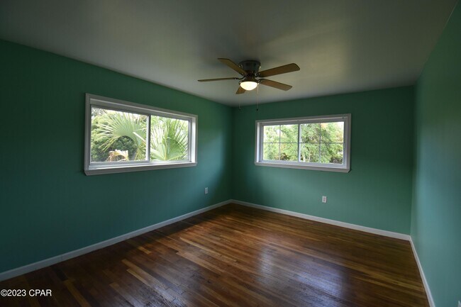 Building Photo - 1815 Arthur Ave