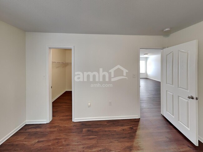 Building Photo - 14718 Watertrace Dr