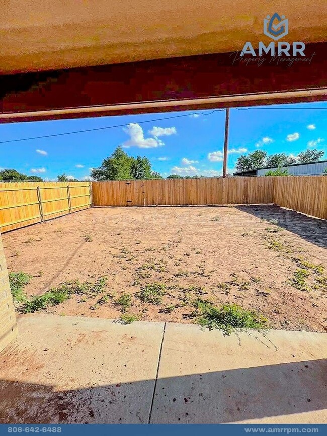 Building Photo - 7401 5th St