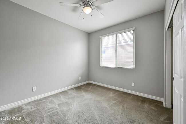 Building Photo - 2414 E Hazeltine Way