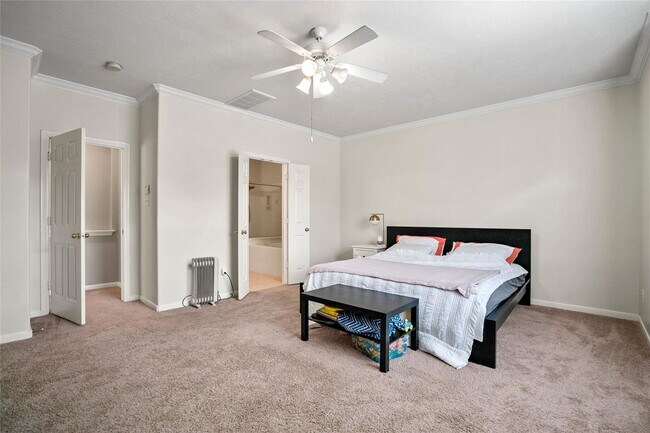 Building Photo - 23 E Burberry Cir