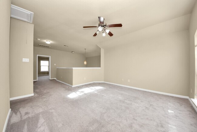 Building Photo - 6106 Grassy Haven Ln