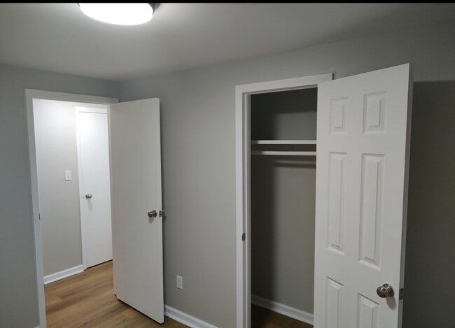 Building Photo - 2652 Landsburn Dr