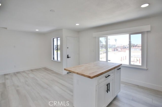 Building Photo - 17165 N Pacific Ave.