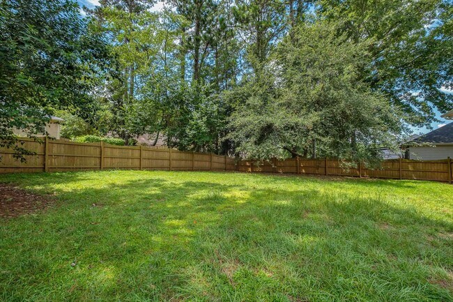 Building Photo - 848 Eagle View Dr