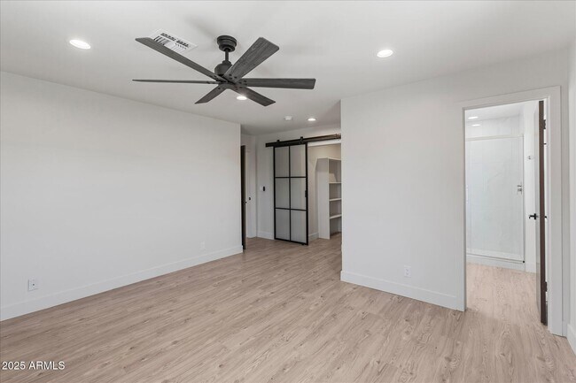 Building Photo - 8112 E Virginia Ave