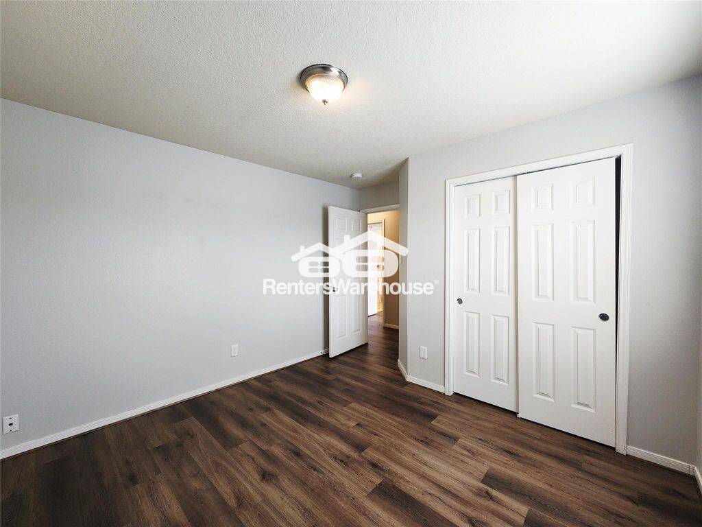 Building Photo - 4075 Mossy Spring Ln