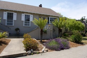 Building Photo - Classic 2 Bedroom / 1 Bath Pacific Grove Duplex - Move In Ready 12/19/25