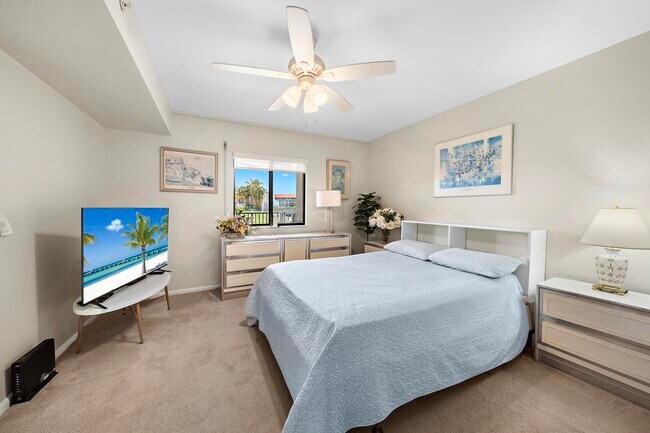 Building Photo - 601 Seafarer Cir