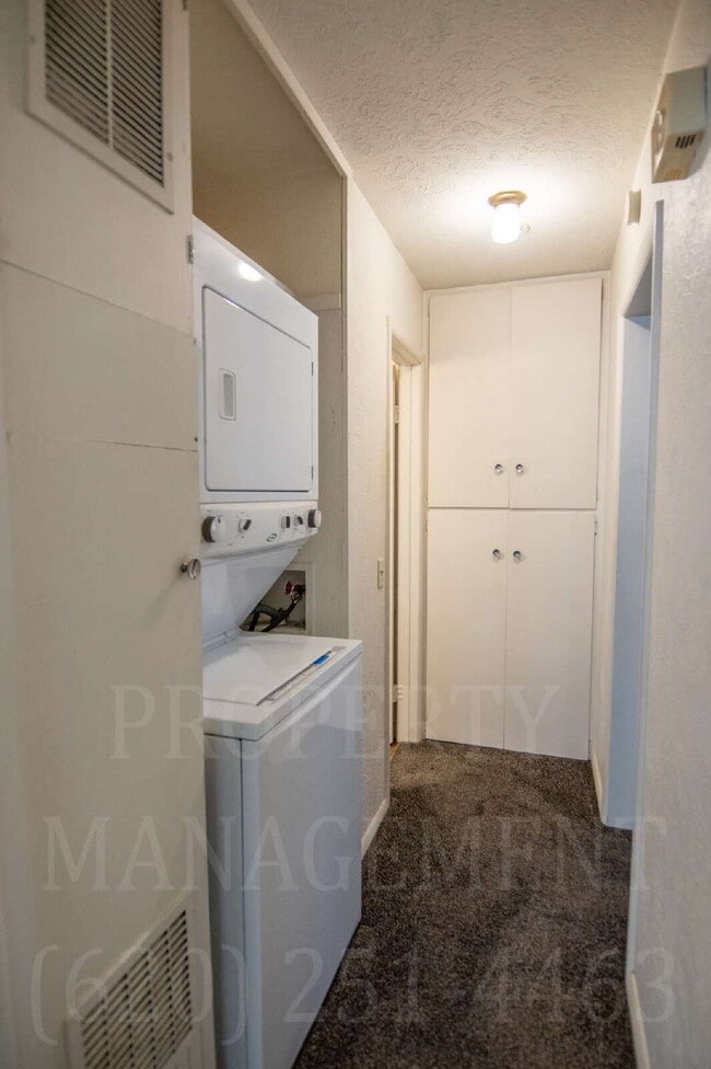 Building Photo - 1-Bed 1-Bath