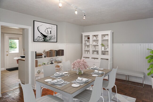 Dining Room - 121 Francis Ave