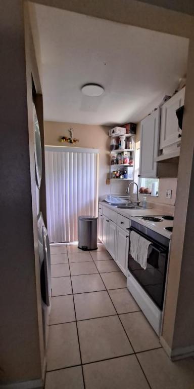 Building Photo - 2760 Belle Haven Dr