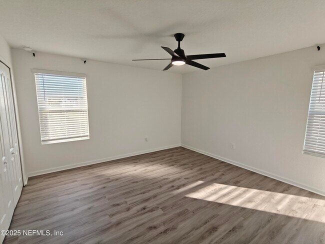 Building Photo - 114 Summer Moon Dr