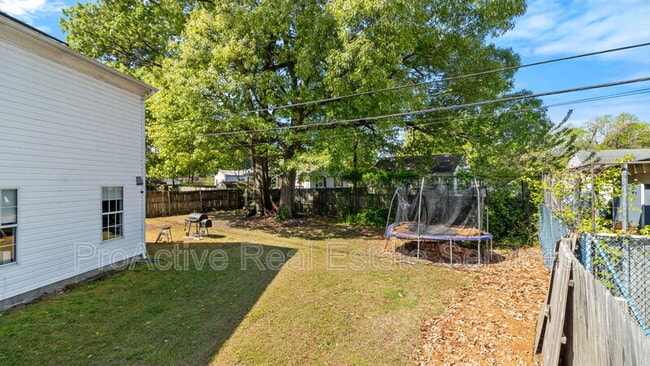 Building Photo - 5729 Marshall Ave