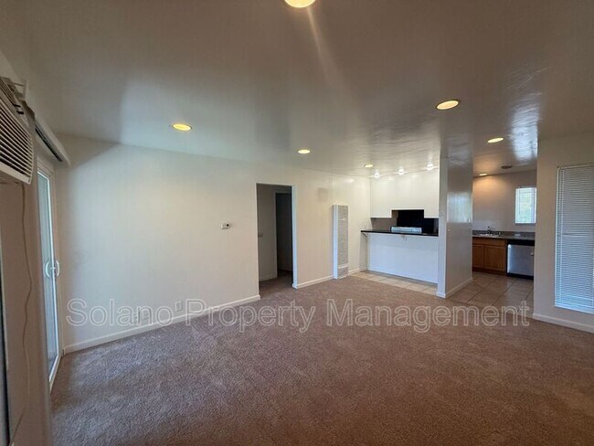 Building Photo - 409 Taylor St