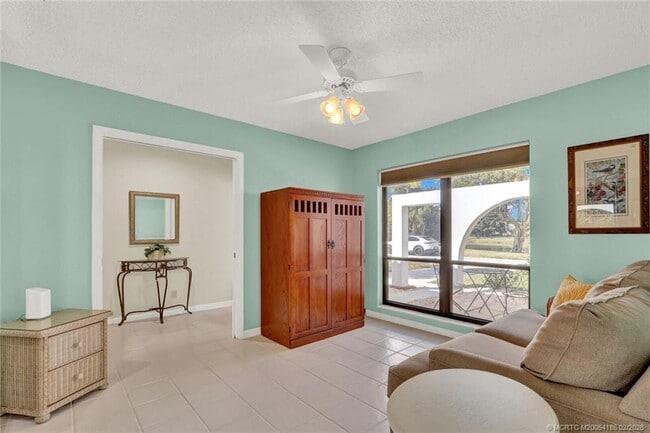 Building Photo - 4004 SW Osprey Creek Way