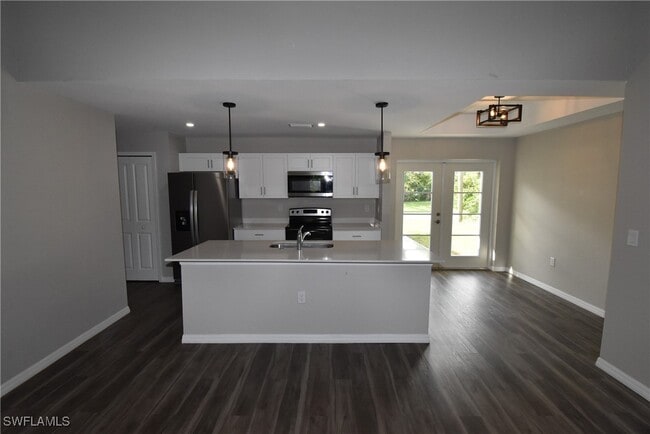 Building Photo - 152 Red Cedar Park