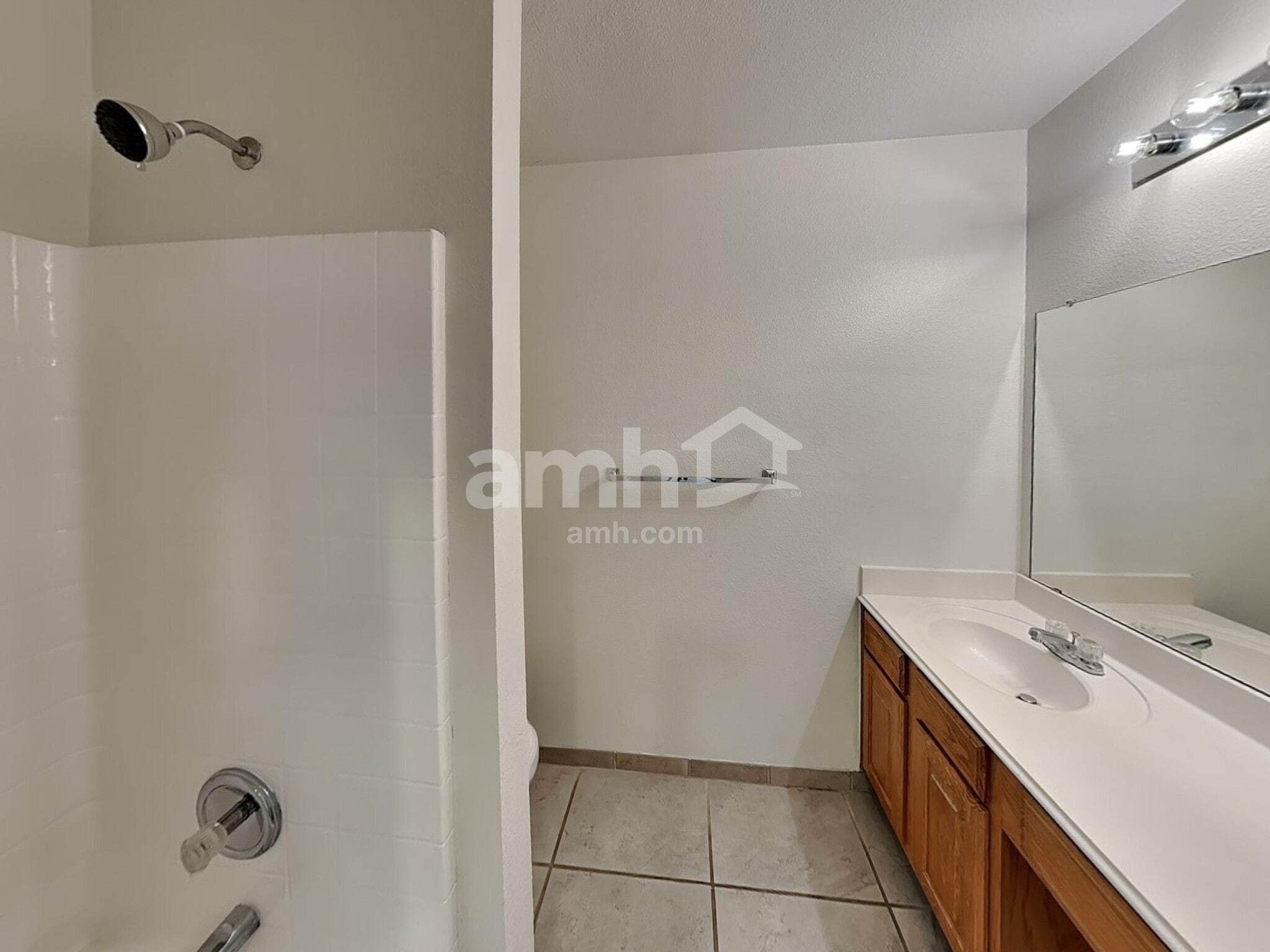 Building Photo - 1224 Riverside Rd