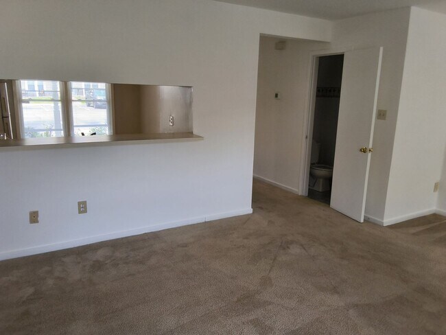 Building Photo - 3044 Kim Dr