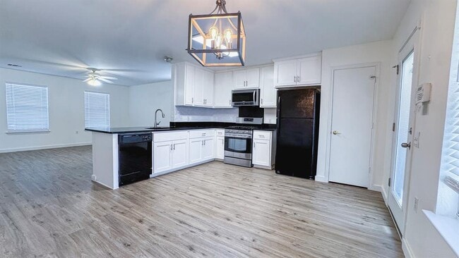 Building Photo - 14100 Briarcreek Loop