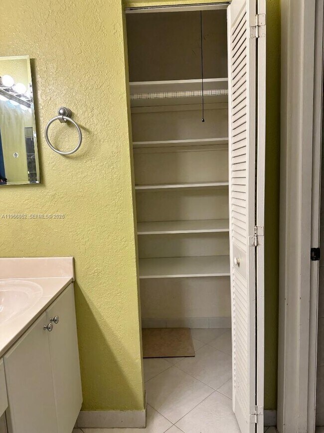 Building Photo - 7205 W 3rd Ave