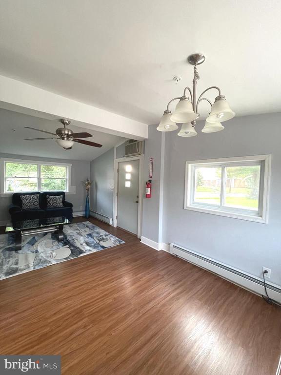 Building Photo - 1229 Crawford Dr