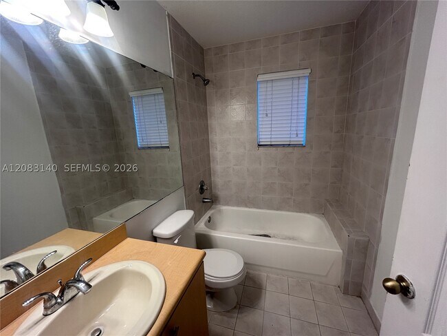 Building Photo - 6528 SW 158th Pass