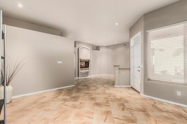 Building Photo - 9268 E Aster Dr