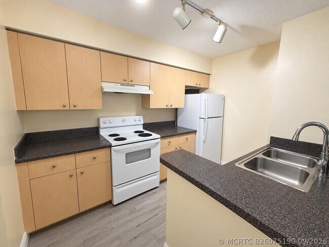 Building Photo - 4241 San Marino Blvd