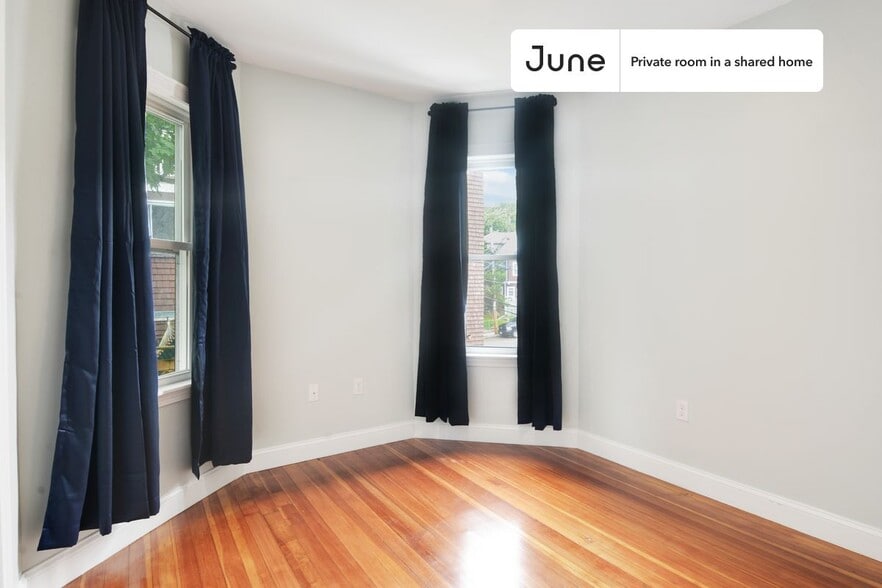 Building Photo - Room in Shared 4 bed/2 bath home