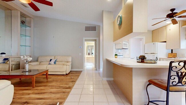 Building Photo - 1625 SW Waterfall Blvd
