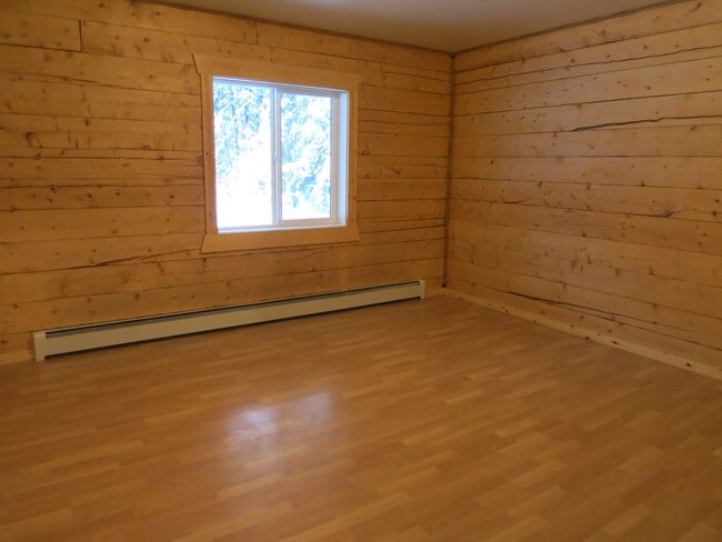 Building Photo - Lauesen