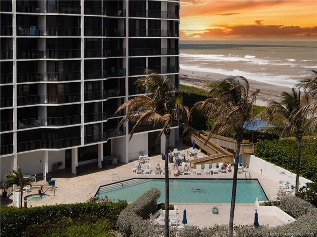 Building Photo - 9650 S Ocean Dr