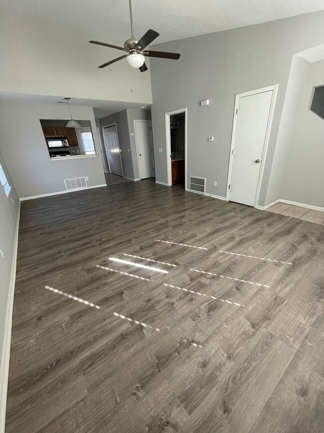 Building Photo - 655-657 W. Country Squire Ct.