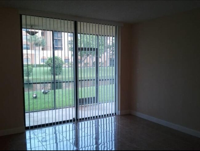 Building Photo - 1228 S Military Trail