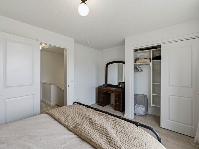 Building Photo - 4887 E Willowbrooke Cir