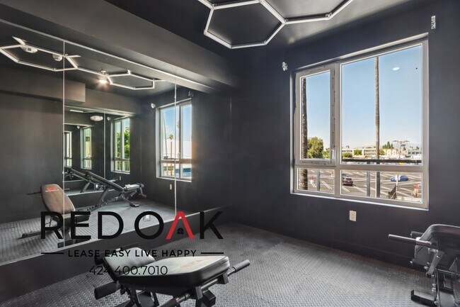 Building Photo - 14526 Kittridge St