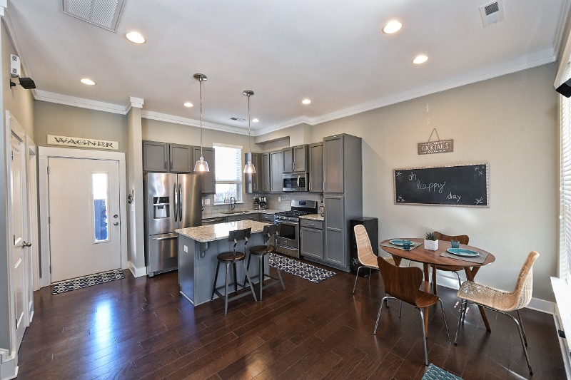 Building Photo - 3543 Spencer St