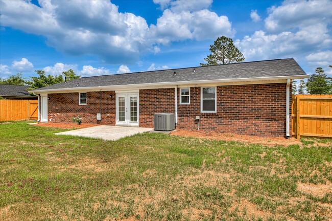 Building Photo - 143 Woodland Dr