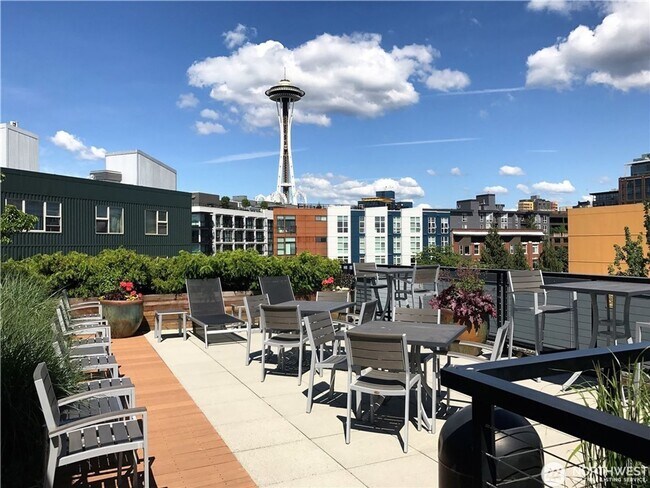 Building Photo - 0Bd/1Ba Seattle Condo