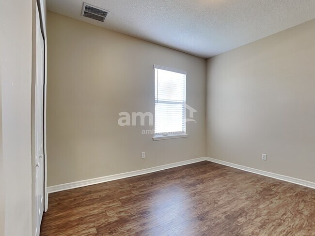 Building Photo - 3634 Meadowgreen Ln