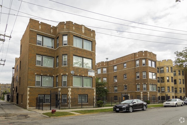 Building Photo - 1742 E 72nd
