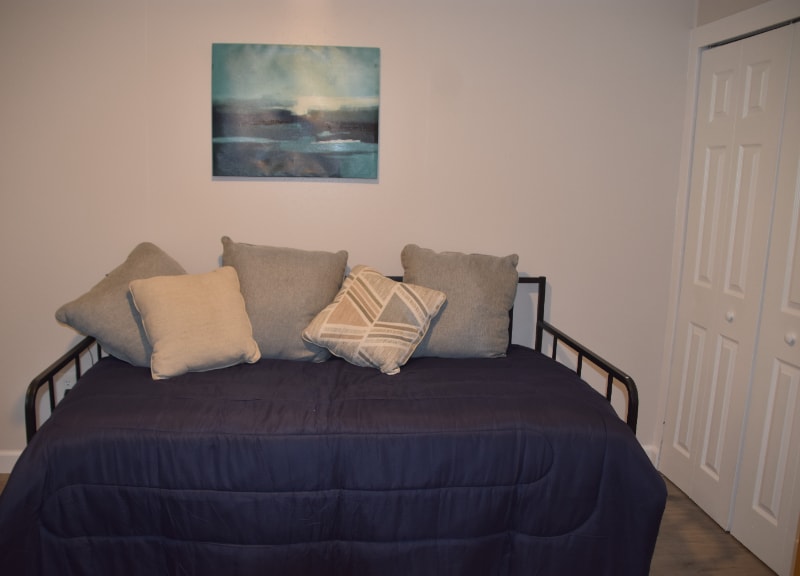 Building Photo - 37913 7th Ave