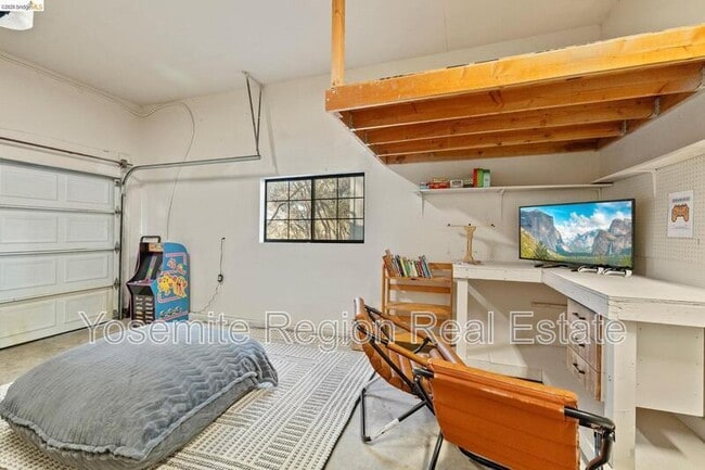 Building Photo - 20790 Ferretti Rd