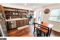 Building Photo - 2223 Payne Terrace SE