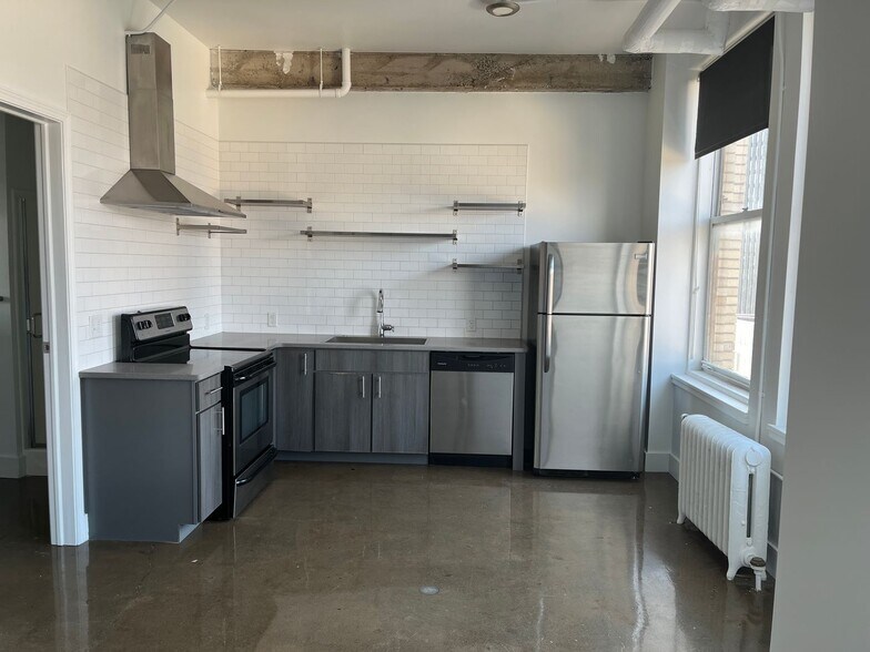 Interior Photo - The Columbus Building