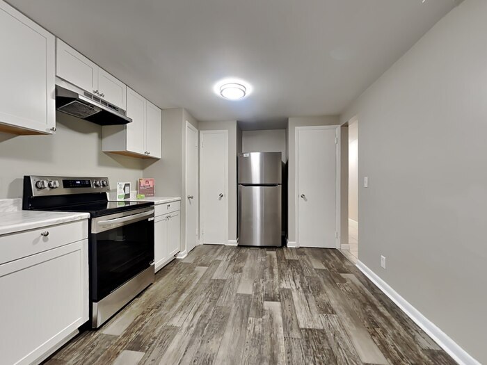 Building Photo - 7047 Sonora Dr N